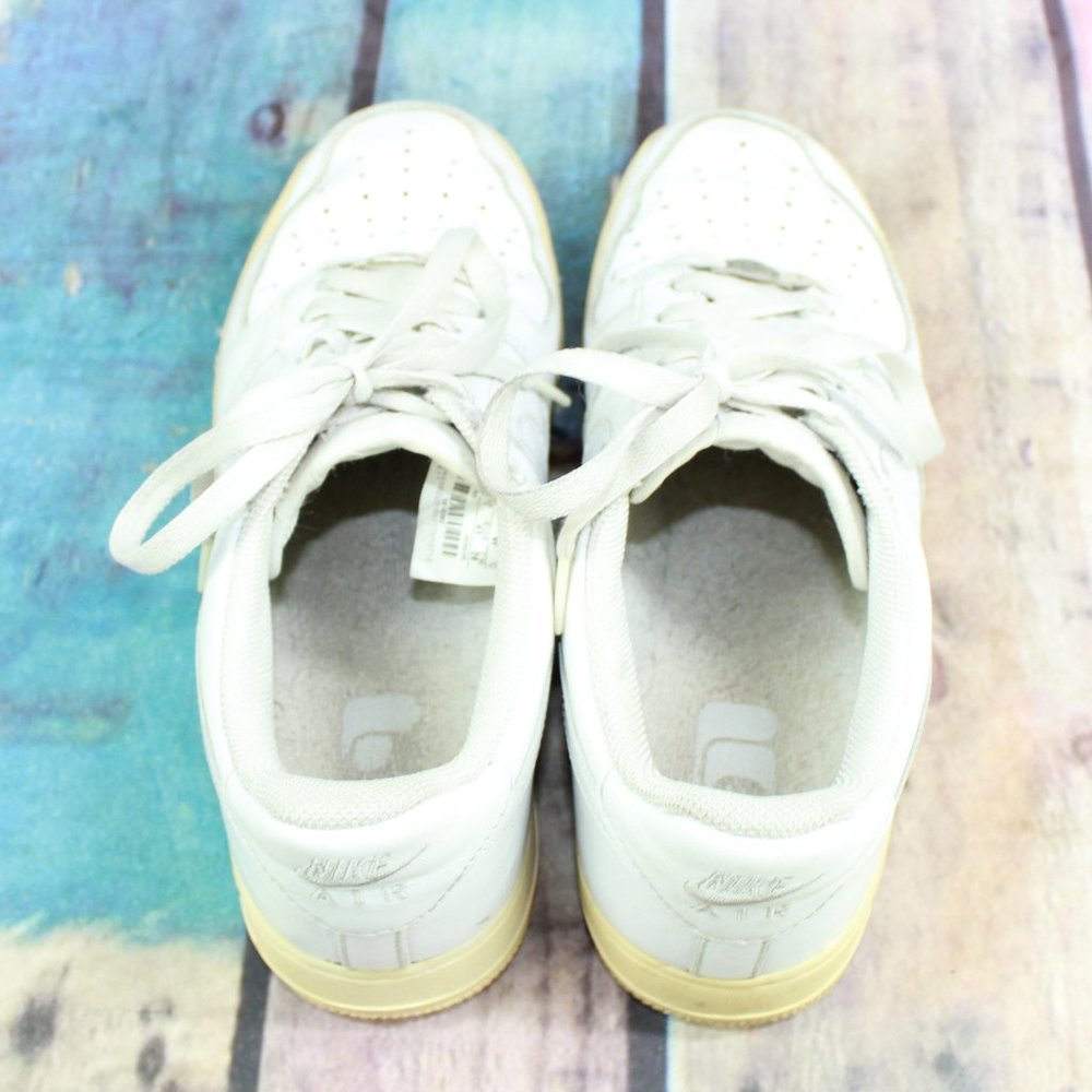 Vintage NIKE Air Force 1 Low Classic Sneakers 8 - Picture 8 of 9